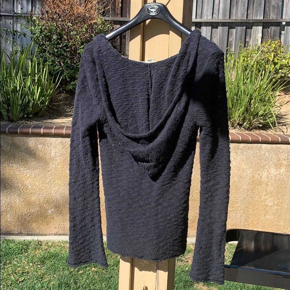 Top - Picture 2 of 2